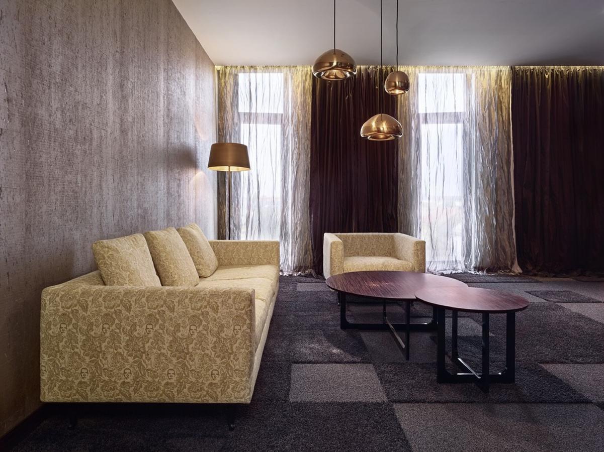 Theatre Hotel Alamóc Kültér fotó