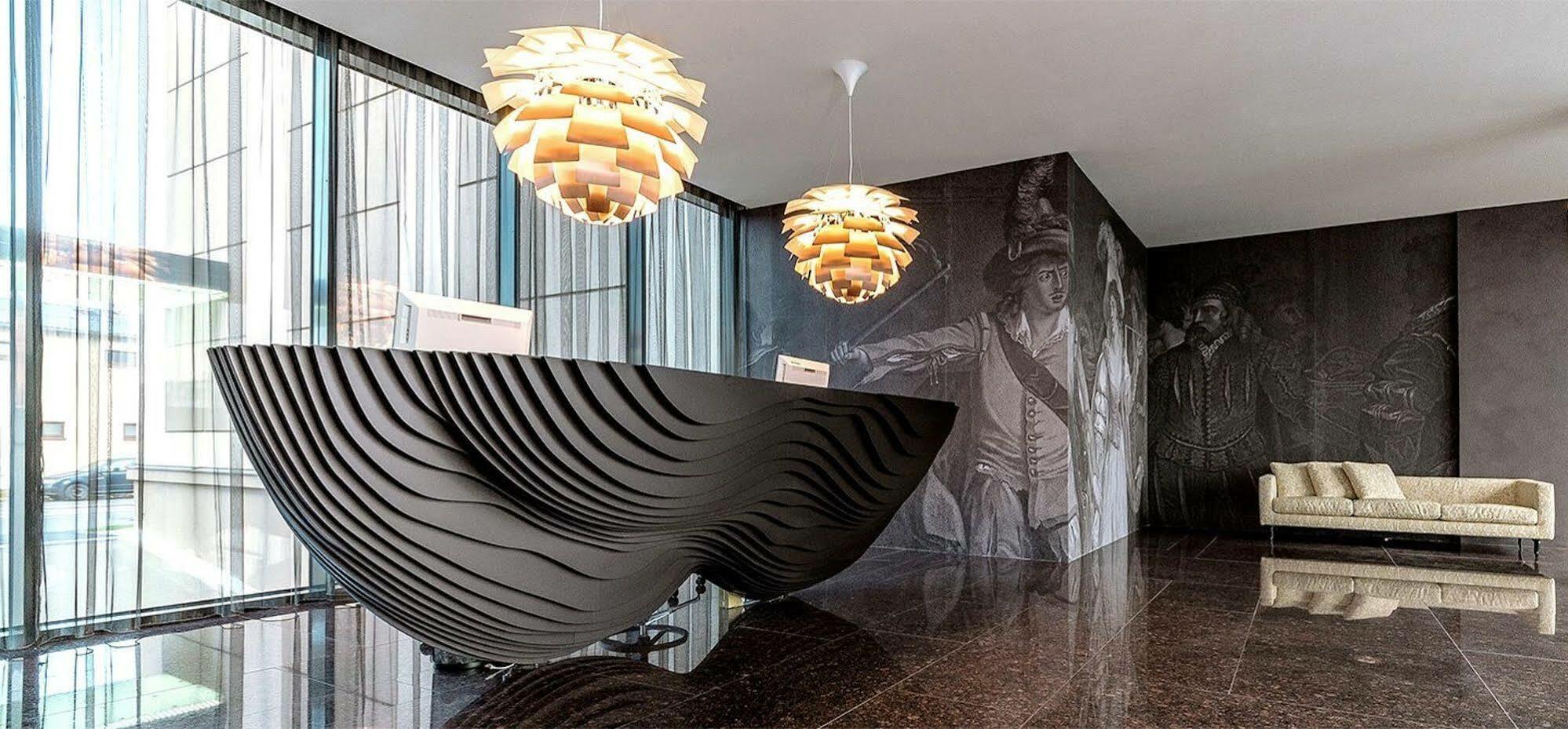 Theatre Hotel Alamóc Kültér fotó
